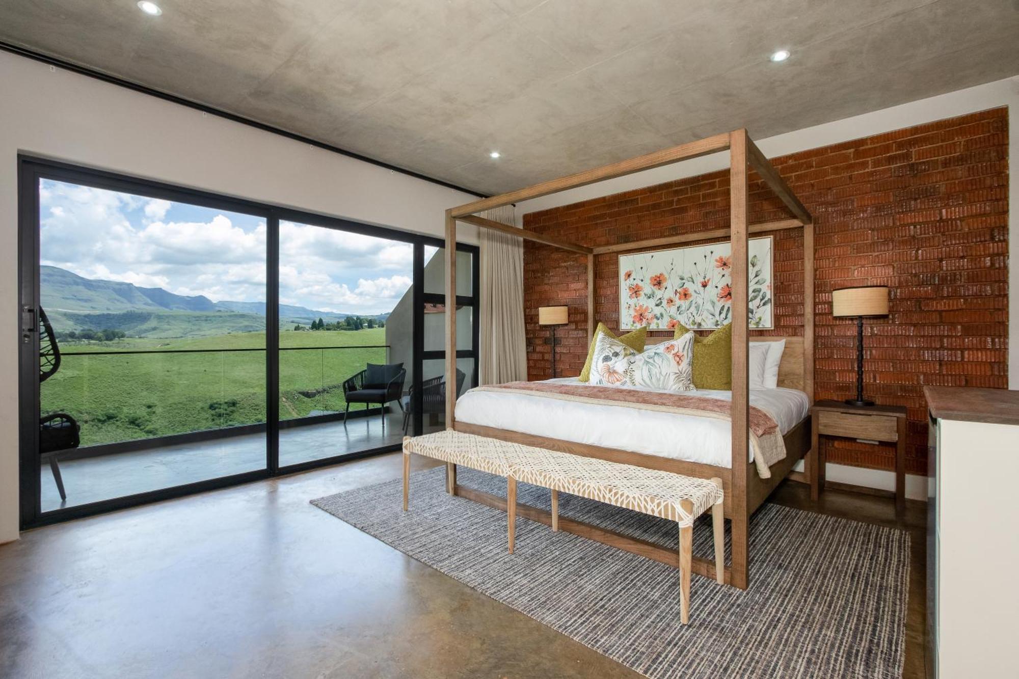 Champagne Valley Dragonview Lodge מראה חיצוני תמונה