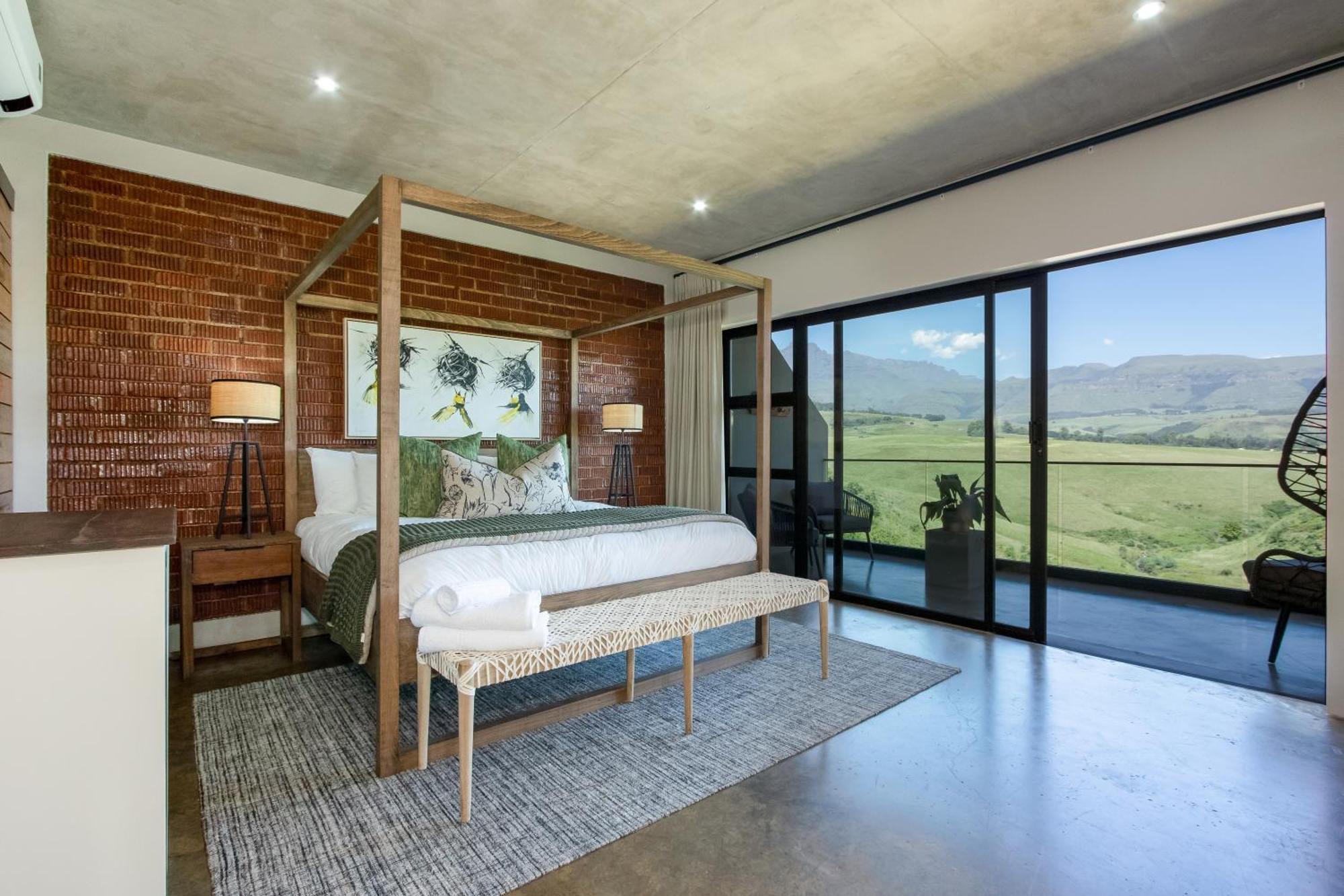 Champagne Valley Dragonview Lodge מראה חיצוני תמונה